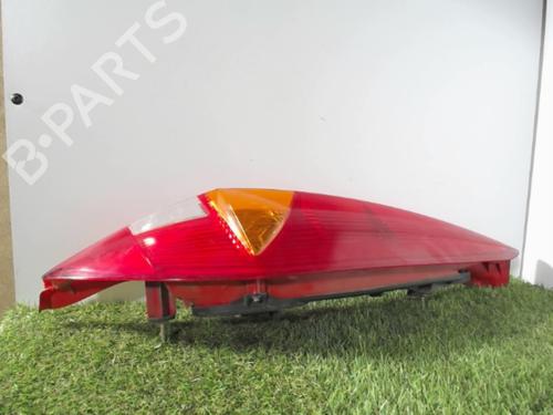 Used Left taillight FIAT PUNTO (188_) 1.2 16V 80 (188.233, .235, .253, .255, .333, .353, .639,... (80 hp) 21388315