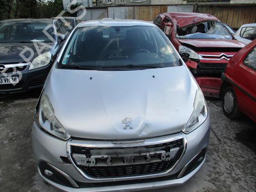 Brugte PEUGEOT 208 I (CA_, CC_) 1.6 HDi / BlueHDi 75 (75 hp) 4483270