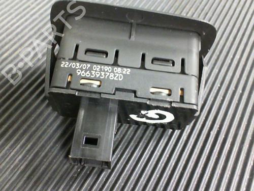 Used Left rear window switch Left rear window switch CITROËN C4 Picasso I MPV (UD_) 1.6 HDi (109 hp) 21856604 21856604