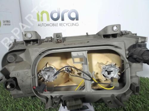 Used Right headlight Right headlight FIAT ULYSSE (220_) 1.9 TD (92 hp) 21852138 21852138