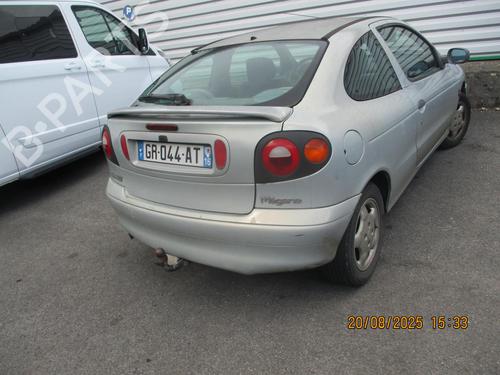 Pare-chocs avant RENAULT MEGANE I Coach (DA0/1_) 1.6 e (DA0F) | BP30885726C7