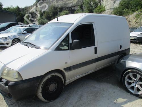 Left front door PEUGEOT EXPERT Van (222) 2.0 HDI | BP21856724C2 