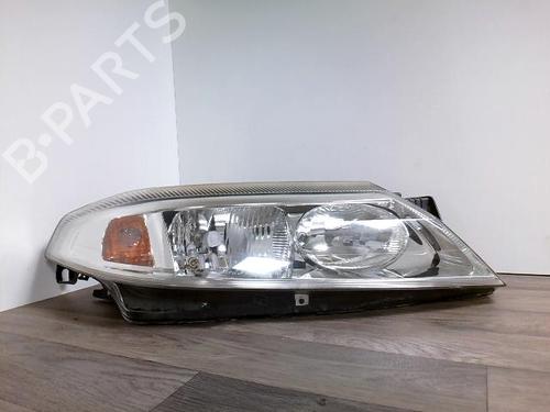 Used Right headlight RENAULT LAGUNA II (BG0/1_) 1.9 dCi (107 hp) 31859923