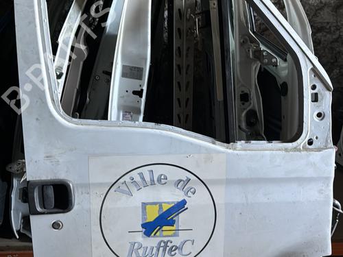 Right front door RENAULT MASTER II Van (FD) 2.5 dCi | BP20879001C3 