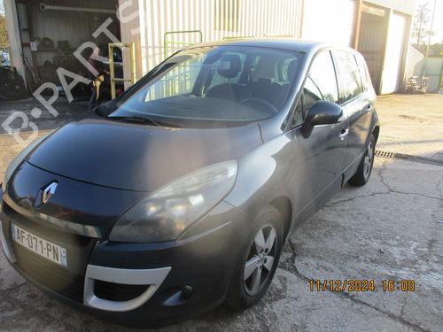 Left taillight RENAULT SCÉNIC III (JZ0/1_) 1.5 dCi | BP22358499C34 