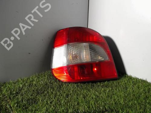 Farolim esquerdo RENAULT SCÉNIC I MPV (JA0/1_, FA0_) 1.9 dCi (JA05, JA1F) (102 hp) 21853775