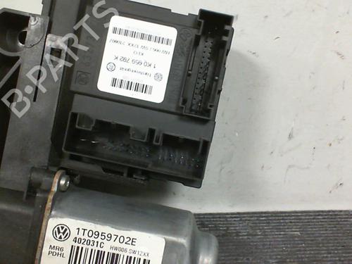 Used Right front window motor Right front window motor VW TOURAN (1T1, 1T2) 1.9 TDI (105 hp) 25871090 25871090