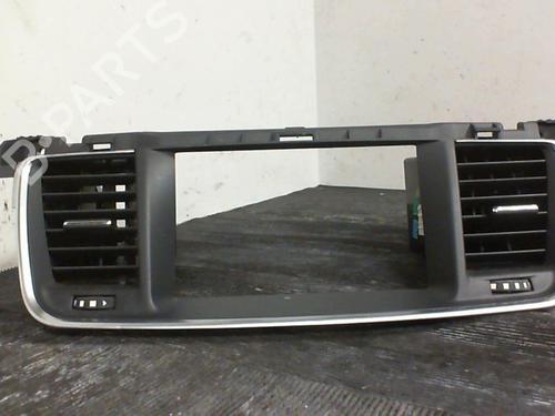 Used Air vent PEUGEOT 508 SW I (8E_) 2.0 HDi (140 hp) 23792342