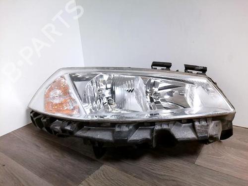 Used Right headlight RENAULT MEGANE II (BM0/1_, CM0/1_) 2.0 16V (BM0U, CM0U) (135 hp) 21853970