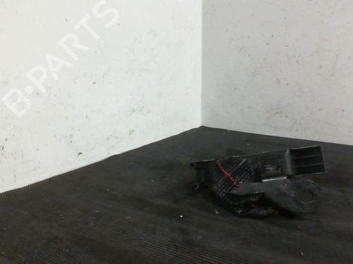 Seat buckle RENAULT CLIO III (BR0/1, CR0/1) 1.5 dCi (BR17, CR17) | BP21857584I32 