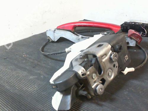 Front left lock PEUGEOT 5008 (0U_, 0E_) 1.6 HDi | BP21857438C98 