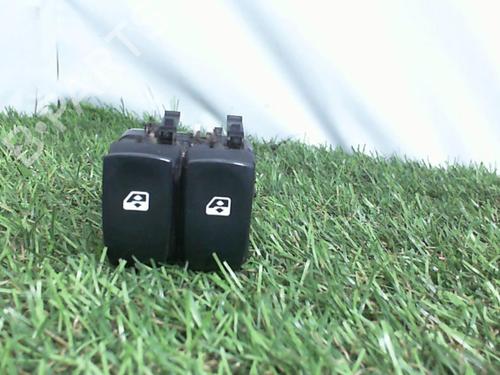 Used Left front window switch RENAULT MODUS / GRAND MODUS (F/JP0_) 1.5 dCi (FP0D, JP0D) (82 hp) 21855917