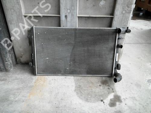 Used Water radiator VW BORA Variant (1J6) 1.9 TDI (130 hp) 21853999