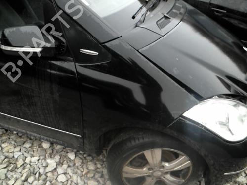 Used Right front fenders MERCEDES-BENZ A-CLASS (W169) A 180 CDI (169.007, 169.307) (109 hp) 21852793