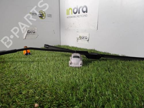 Used Front windshield wiper arm VW GOLF VI (5K1) 1.6 TDI (105 hp) 21852370