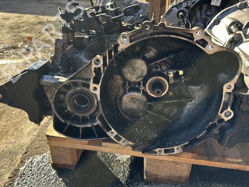 Used Gearbox HYUNDAI SONATA V (NF) 2.0 CRDi (140 hp) 22300681