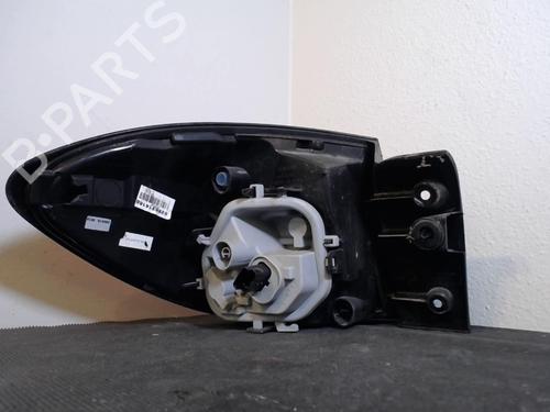 right-taillight-renault-captur-i-j5_-h5_-2013-24828899 main image