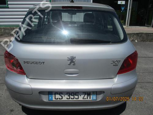 Fuse box PEUGEOT 307 (3A/C) 1.6 HDi | BP32086889E1 - Image 11