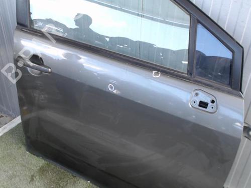 Right front door TOYOTA COROLLA Verso (ZER_, ZZE12_, R1_) 2.2 D-4D (AUR10_, AUR10R) | BP21857260C3