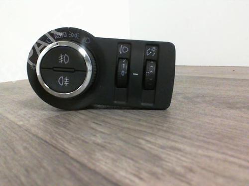 Used Headlight switch OPEL ASTRA J (P10) 1.7 CDTI (68) (110 hp) 30539061