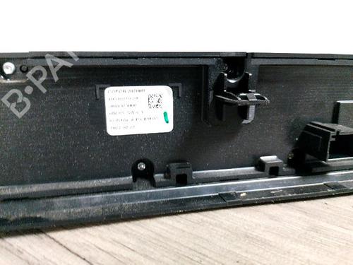 climate-control-citroen-c4-cactus-2014-34000507 main image