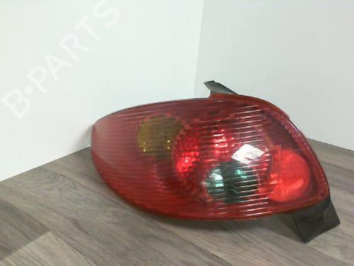 Used Left taillight PEUGEOT 206 Hatchback (2A/C) 1.4 i (75 hp) 30312071