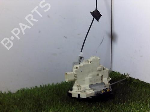 Used Front left lock AUDI A4 B7 (8EC) 2.0 TDI 16V (140 hp) 21854735