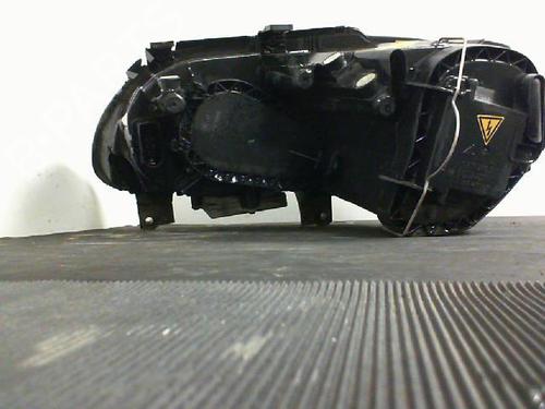 Right headlight VW TOURAN (1T1, 1T2) 2.0 TDI 16V | BP20878622C29 
