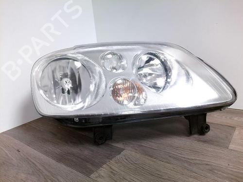 Used Right headlight VW TOURAN (1T1, 1T2) 1.9 TDI (105 hp) 21857383