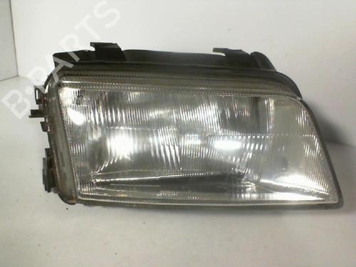 Used Right headlight Right headlight AUDI A4 B5 (8D2) 1.9 TDI (90 hp) 21850637 21850637
