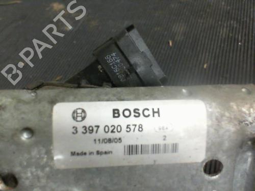 Used Front wiper motor Front wiper motor PEUGEOT 206 Hatchback (2A/C) 1.4 HDi eco 70 (68 hp) 20879627 20879627