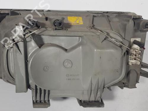 Used Right headlight Right headlight MERCEDES-BENZ 190 (W201) D 2.0 (201.122) (72 hp) 21851384 21851384