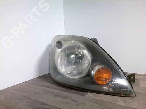 Used Right headlight FORD FIESTA V (JH_, JD_) 1.4 16V (80 hp) 30810708