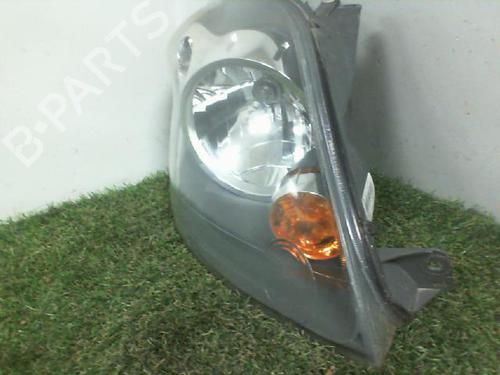 Right headlight FORD FIESTA V (JH_, JD_) 1.4 TDCi | BP27704817C29 