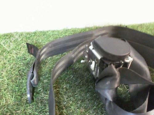 front-right-seatbelt-dacia-sandero-2008-27266551 main image