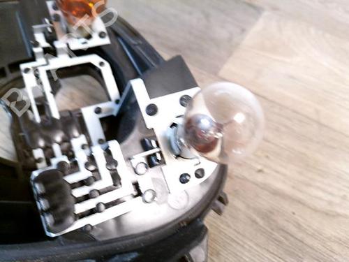 Used Lamp holder Lamp holder 37228207 37228207