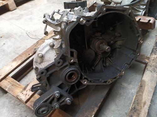 gearbox-opel-meriva-a-mpv-x03-2003-2004-2005-2006-2007-2008-2009-2010-31581037 main image