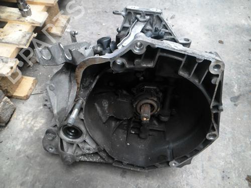 Versnellingsbak FIAT GRANDE PUNTO (199_) 1.3 D Multijet (75 hp) 21856209