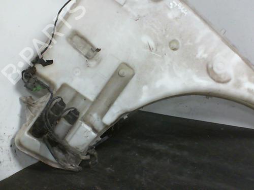 windscreen-washer-tank-bmw-1-e87-118-d-61677238667-2003-2004-2005-2006-2007-2008-2009-2010-2011-2012-2013-20878458 main image