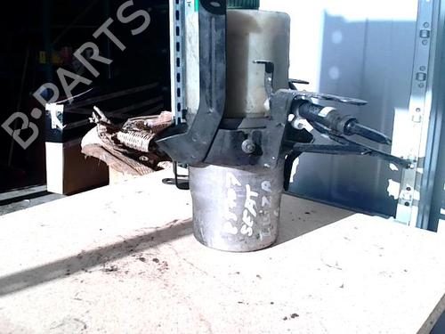 Used Steering pump SEAT IBIZA IV (6J5, 6P1) 1.6 (105 hp) 21390317