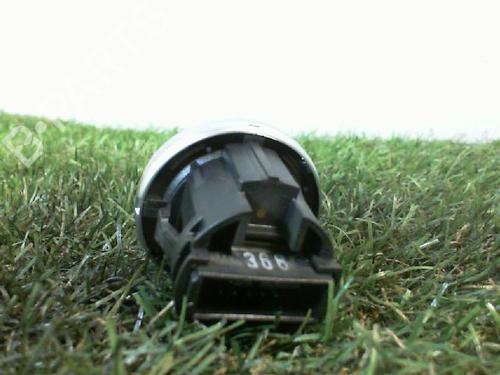 Switch BMW 3 (E90) 320 i | BP27273809I30 - Image 2