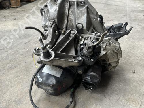 Used Gearbox Gearbox RENAULT CLIO III (BR0/1, CR0/1) 1.5 dCi (C/BR0G, C/BR1G) (68 hp) 21857531 21857531