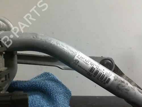 Used Front wiper motor PEUGEOT 208 I (CA_, CC_) 1.2 VTI 82 (82 hp) 20878699