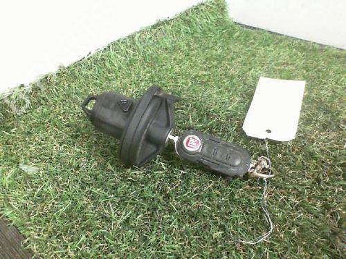 Used Fuel cap FIAT 500 (312_) 1.3 D Multijet (312AXB1A) (75 hp) 29115595