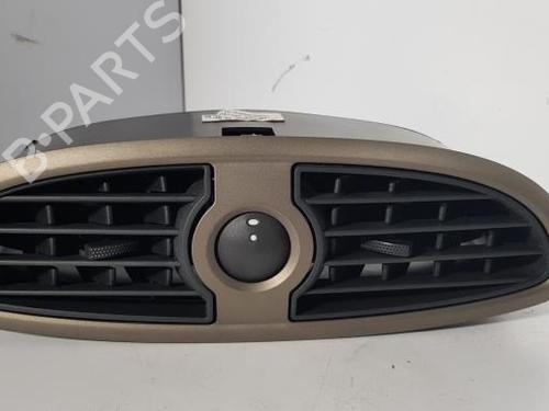 Used Air vent RENAULT CLIO III (BR0/1, CR0/1) 1.5 dCi (BR17, CR17) (86 hp) 21851438