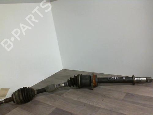 Used Right front driveshaft TOYOTA COROLLA Verso (ZER_, ZZE12_, R1_) 2.2 D-4D (AUR10_, AUR10R) (136 hp) 30537425