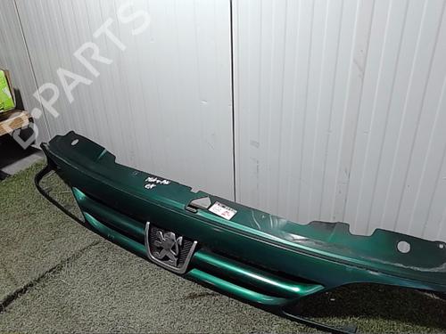 Grille PEUGEOT 806 (221) 2.0 HDI | BP27368162C40 