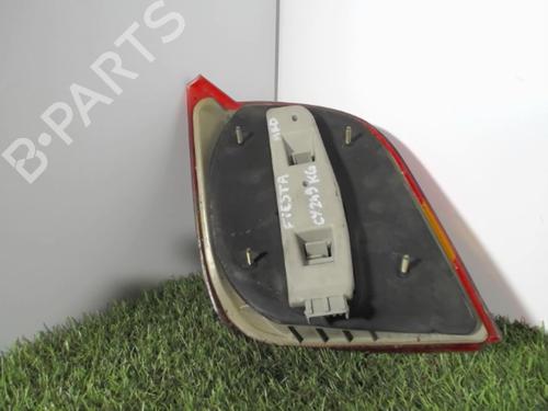 Used Right taillight FORD FIESTA III (GFJ) 1.1 (50 hp) 21852825