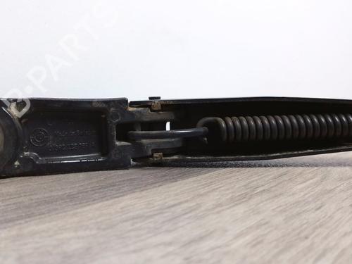 front-windshield-wiper-arm-peugeot-5008-0u_-0e_-2009-2010-2011-2012-2013-2014-2015-2016-2017-31041597 main image