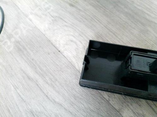 Used Right front window switch Right front window switch OPEL ZAFIRA / ZAFIRA FAMILY B (A05) 1.6 (M75) (115 hp) 33845307 33845307